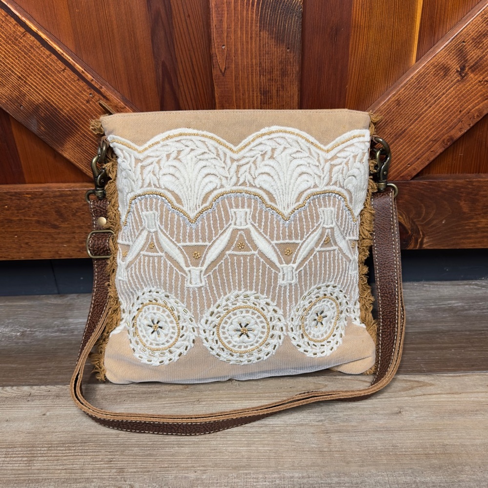 Myra Bag Purse Prairie Lace Shoulder Bag in Cottage White - Picture 6 of 10